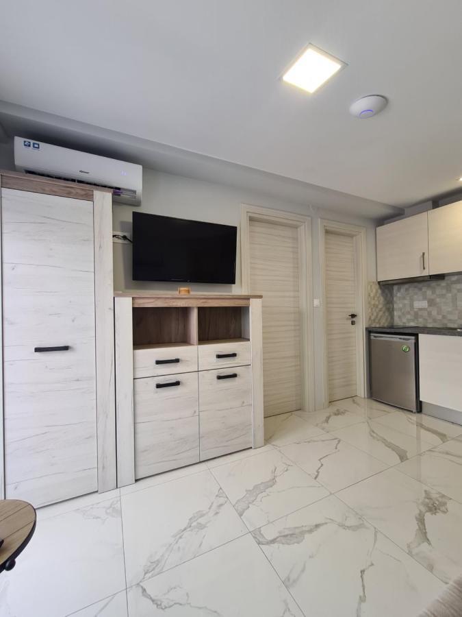 Apartments Nera Paralia-Apartment With Sea View Esterno foto