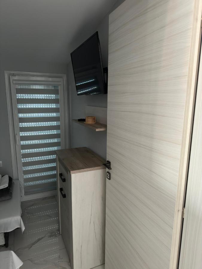 Apartments Nera Paralia-Apartment With Sea View Esterno foto